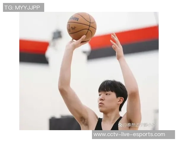 杨瀚森谈球队增重要求:我自然发展觉得自己挺好